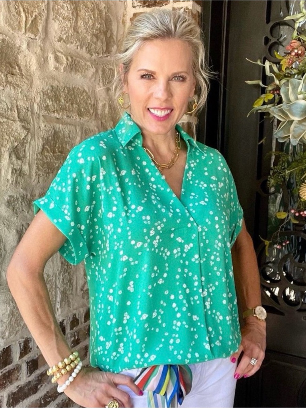 CAbi size L Replay Top green floral
